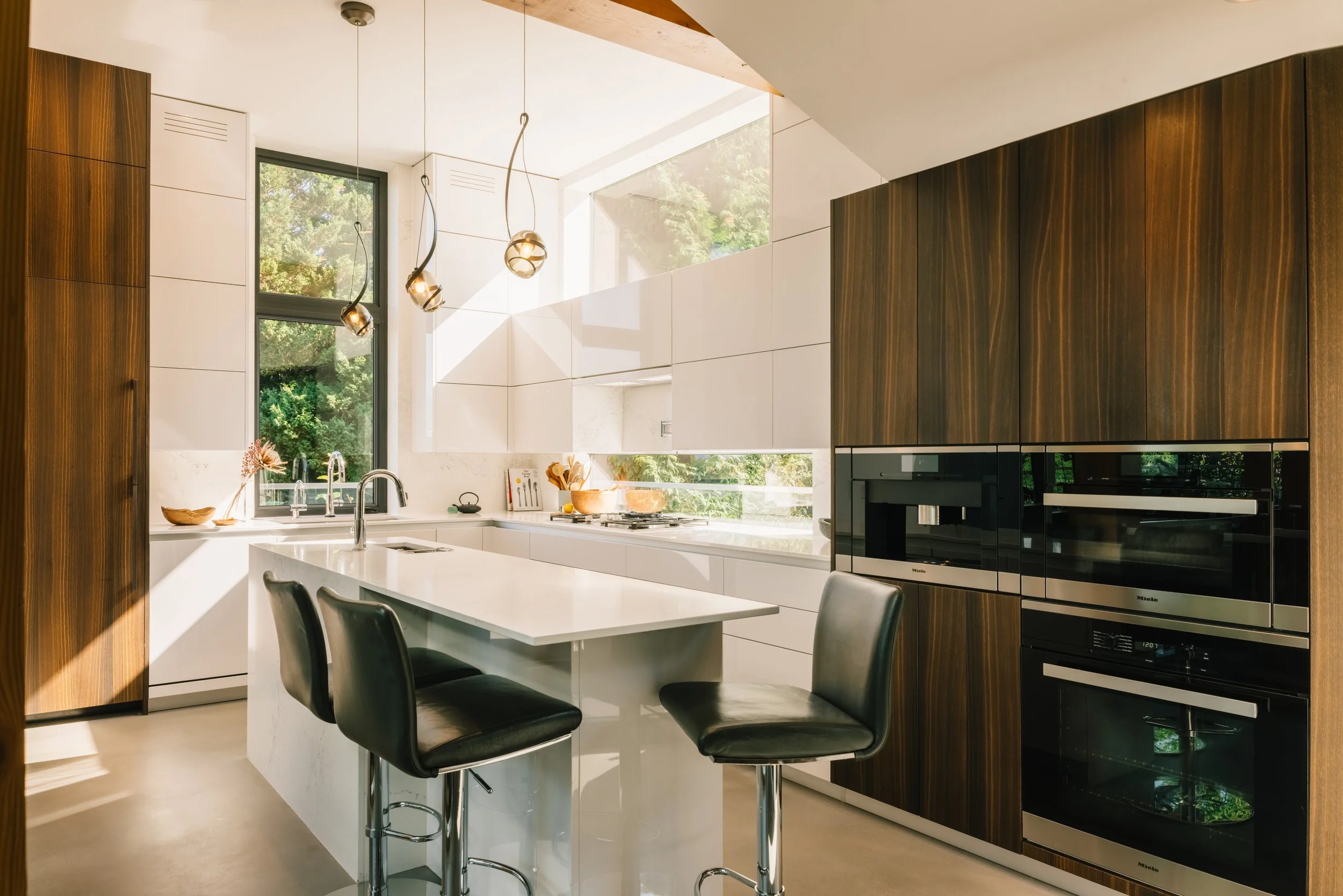 West Coast Modern Home — 3