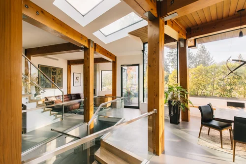 West Coast Modern Home — 11